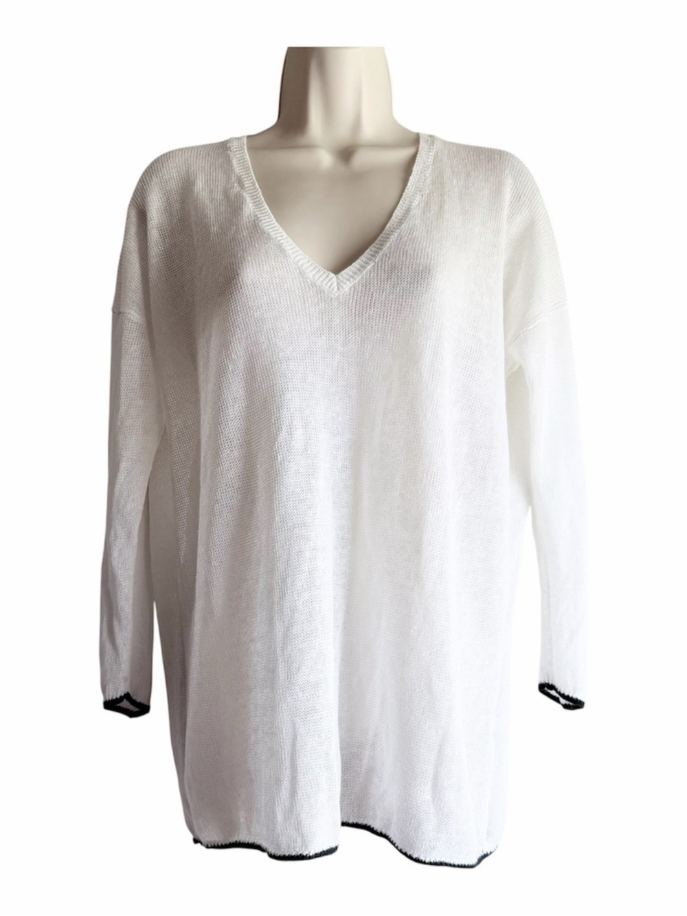 UNIQLO x Ines de la Fressange Linen Knit Sweater - Picture 2 of 8